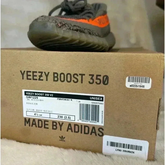 adidas Yeezy Boost 350 V2 Low Beluga Reflective size 5 - Picture 14 of 16